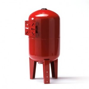 EXPANSIEVAT 300L POMP VERTIKAAL 6/4" 624x1370 inox flens