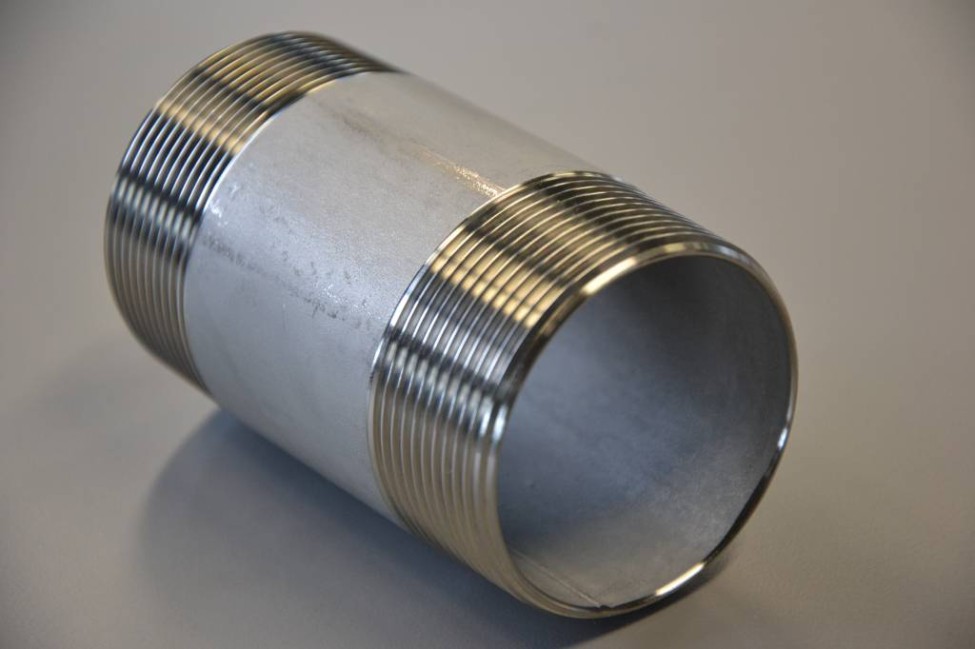 BUISNIPPEL 5/4 8 CM GALVA