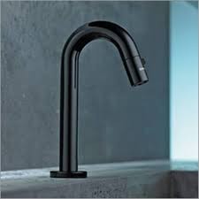 HANSANOVA STYLE KOUDWATERKRAAN MAT ZWART