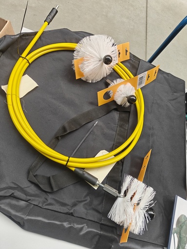 [21400] 21400 - ROTERENDE BORSTELSET BOORMACHINE VOOR VENTILATIE TE REINIGEN